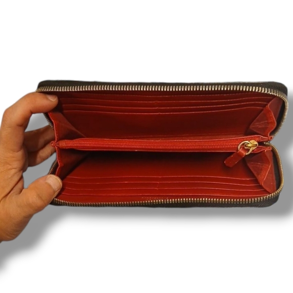 Pre-loved Vintage Bally Crossgrain Zip Around Wallet